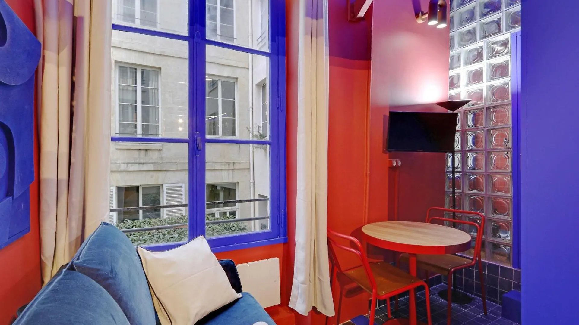 Colourful Studio For 2 - Heart Of Le Marais Paris 0*,  France